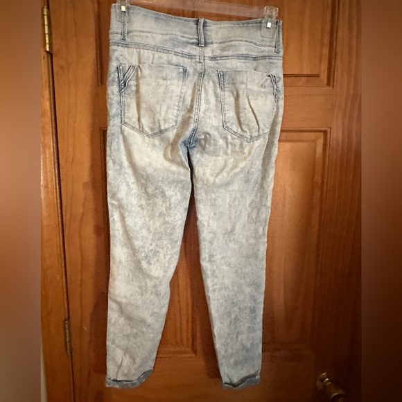 Apt 9 women’s capri jeans - Picture 4 of 4